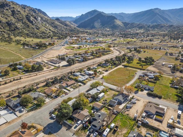 2829 Alta Sierra Avenue, Lake Isabella, CA 93240