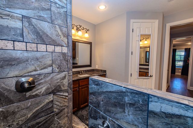 401 Frog Branch Court, Possum Kingdom Lake, TX 76449