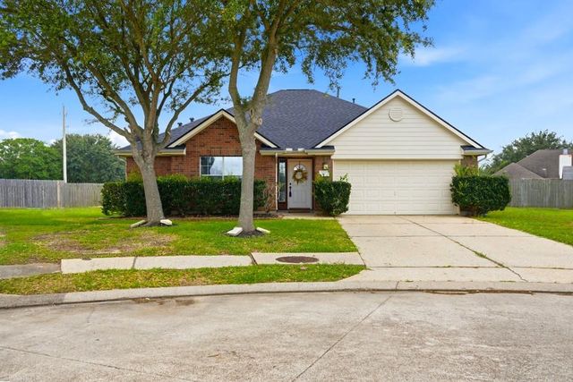 607 29th Avenue N, Texas City, TX 77590