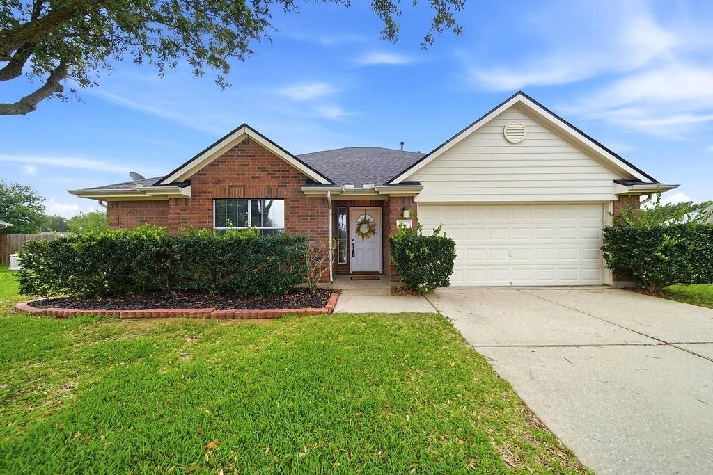 607 29th Avenue N, Texas City, TX 77590