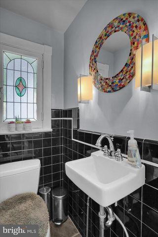 142 W PHILADELPHIA AVE, Boyertown, PA 19512