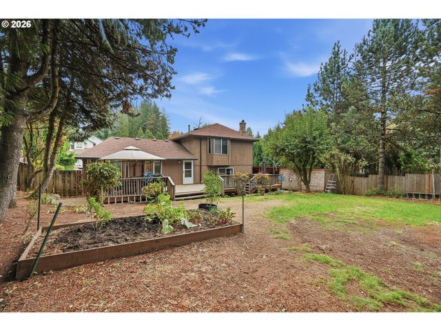 36305 YOCUM Loop, Sandy, OR 97055