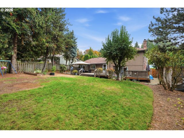 36305 YOCUM Loop, Sandy, OR 97055