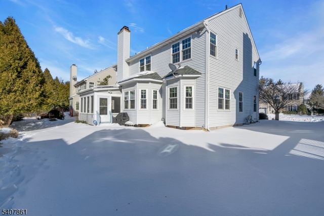 17 Craft Farm Dr, Bridgewater Twp., NJ 08807