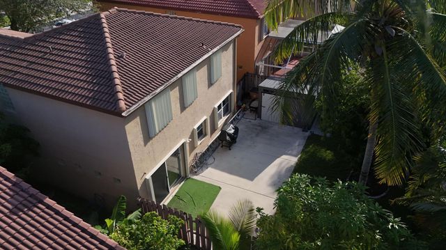 4231 NW 1st Drive, Deerfield Beach, FL 33442