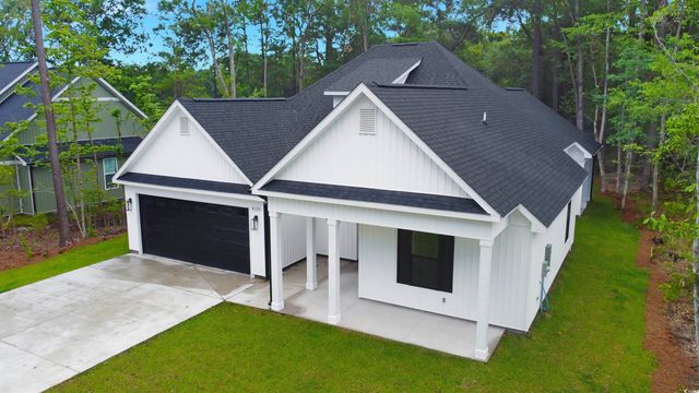 4121 Whatuthink Rd., Myrtle Beach, SC 29588