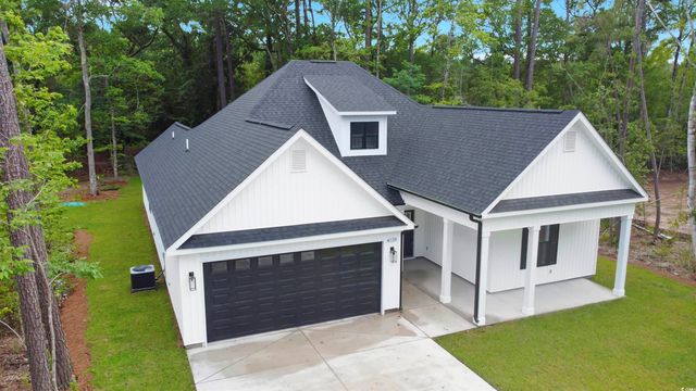 4121 Whatuthink Rd., Myrtle Beach, SC 29588