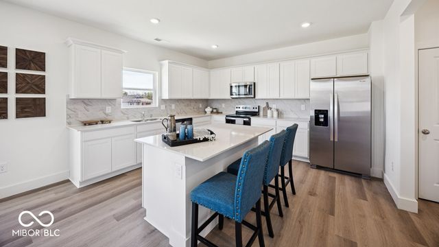 5860 Crotal Avenue, Greenwood, IN 46143