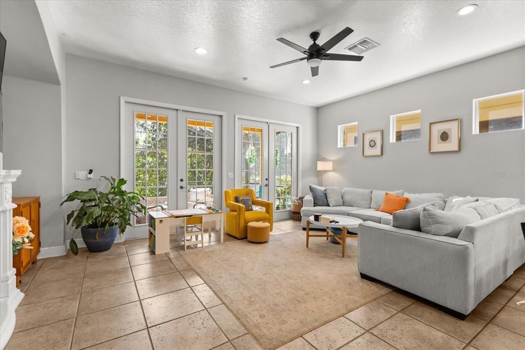 Image 16 of property listing at 8236 VIA BELLA NOTTE, Orlando, FL 32836