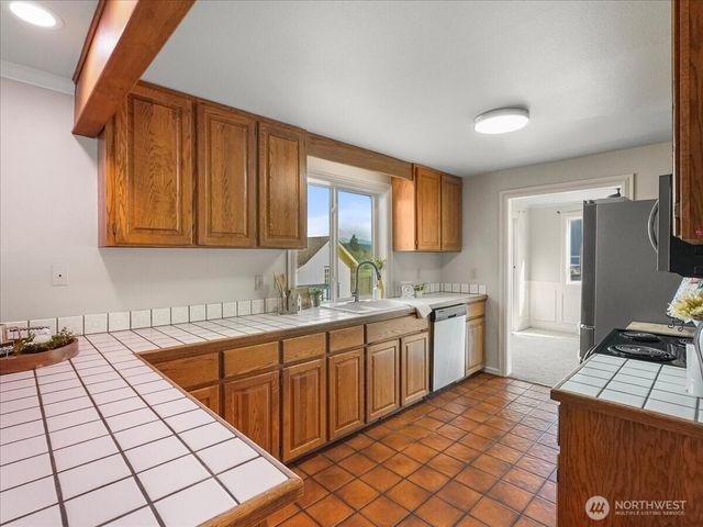 12023 225th Avenue Ct E, Bonney Lake, WA 98391