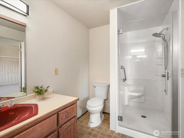 12023 225th Avenue Ct E, Bonney Lake, WA 98391
