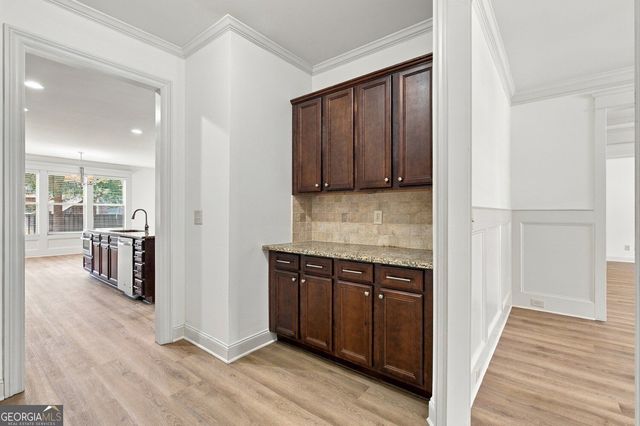 1083 Garner Creek Drive SW, Lilburn, GA 30047