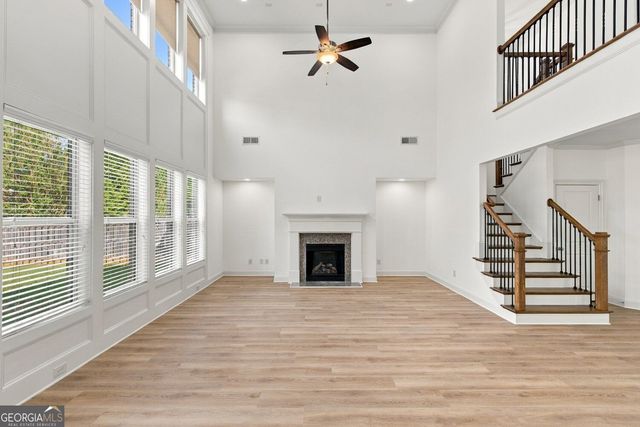 1083 Garner Creek Drive SW, Lilburn, GA 30047