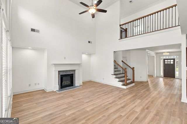 1083 Garner Creek Drive SW, Lilburn, GA 30047