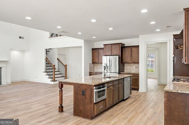 1083 Garner Creek Drive SW, Lilburn, GA 30047
