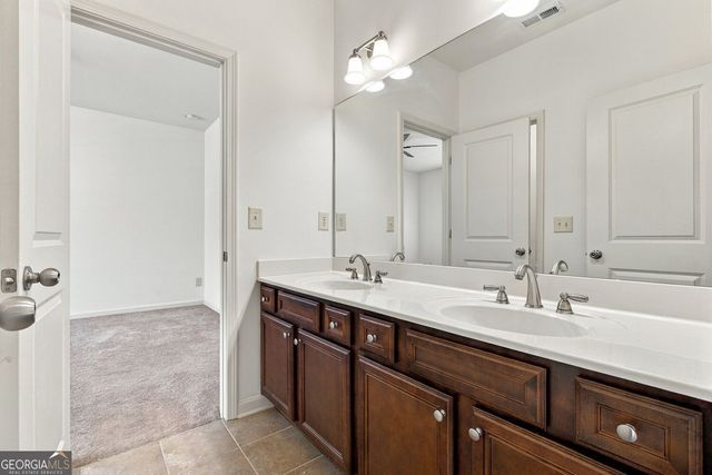 1083 Garner Creek Drive SW, Lilburn, GA 30047