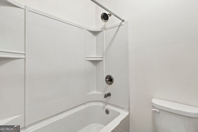 1083 Garner Creek Drive SW, Lilburn, GA 30047