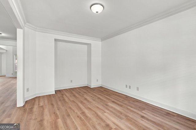 1083 Garner Creek Drive SW, Lilburn, GA 30047