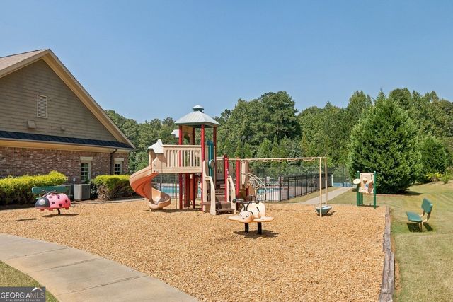 1083 Garner Creek Drive SW, Lilburn, GA 30047