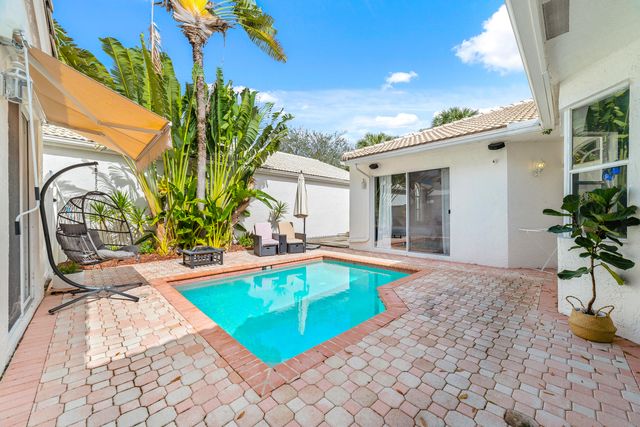 2072 Chagall Circle, West Palm Beach, FL 33409