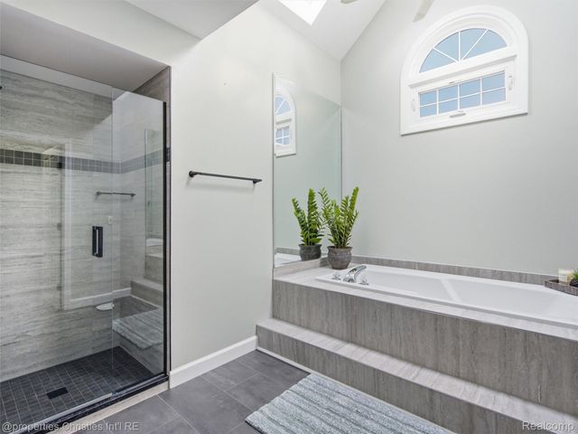 45478 Muirfield Drive, Canton Charter Township, MI 48188