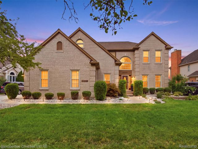 45478 Muirfield Drive, Canton Charter Township, MI 48188