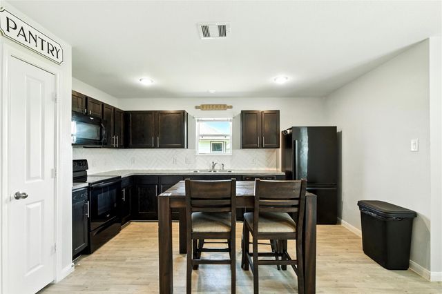 244 Road 5506, Cleveland, TX 77327