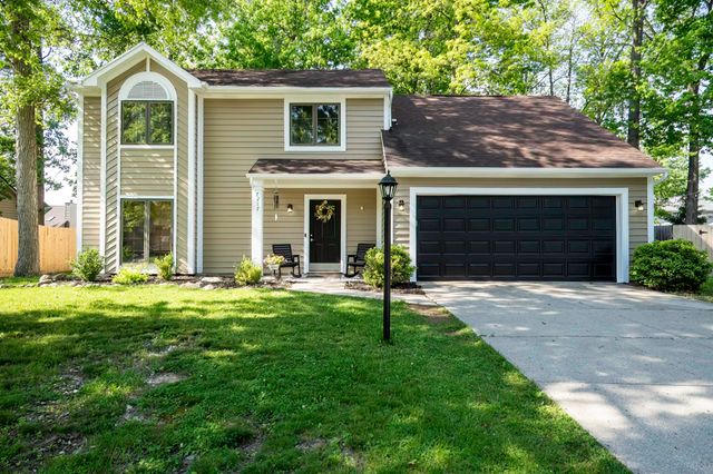 7217 Wood Meadows Lane, Fort Wayne, IN 46835