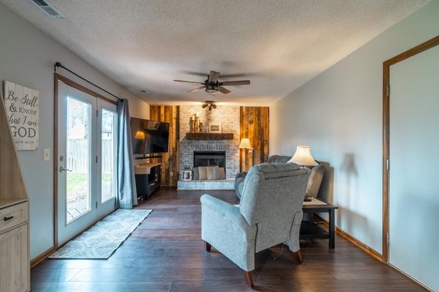 7217 Wood Meadows Lane, Fort Wayne, IN 46835