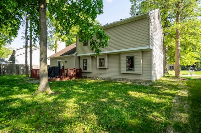 7217 Wood Meadows Lane, Fort Wayne, IN 46835
