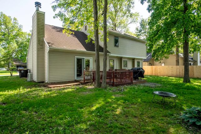 7217 Wood Meadows Lane, Fort Wayne, IN 46835