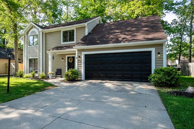 7217 Wood Meadows Lane, Fort Wayne, IN 46835