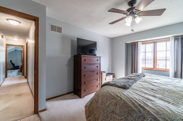7217 Wood Meadows Lane, Fort Wayne, IN 46835