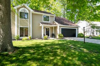 7217 Wood Meadows Lane, Fort Wayne, IN 46835