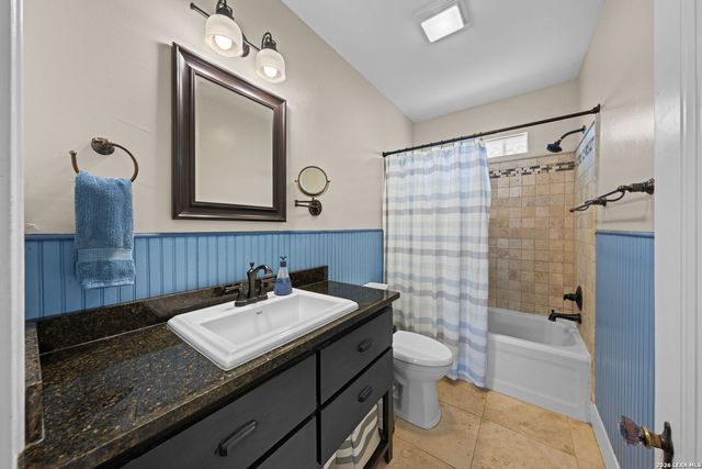 848 Washington St, Kerrville, TX 78028