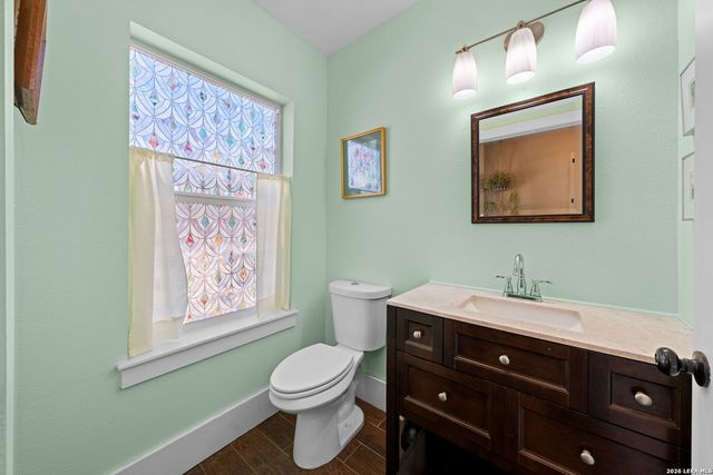 848 Washington St, Kerrville, TX 78028