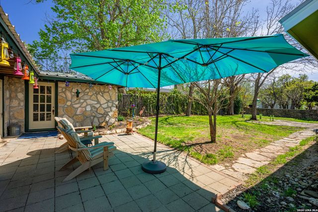 848 Washington St, Kerrville, TX 78028