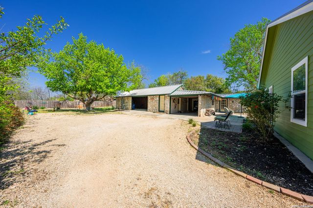 848 Washington St, Kerrville, TX 78028