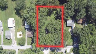 132 James Road, Griffith, IN 46319