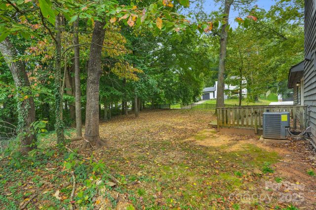 6223 Whitewater Drive, Charlotte, NC 28214