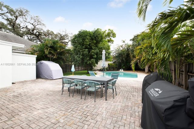 1512 SW 24th St, Fort Lauderdale, FL 33315