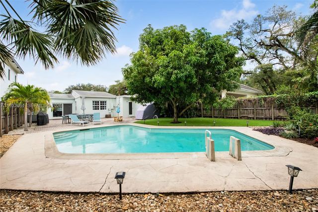 1512 SW 24th St, Fort Lauderdale, FL 33315