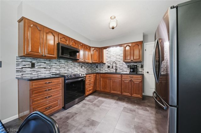4510 S Ridge Road E, Geneva, OH 44041