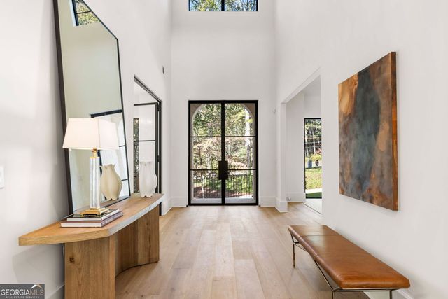 388 Londonberry Road NW, Sandy Springs, GA 30327