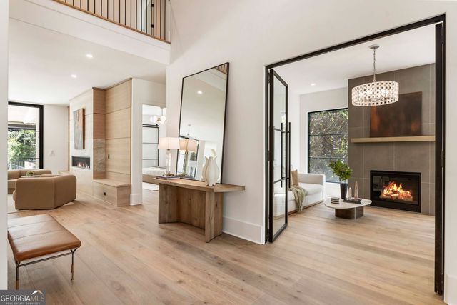388 Londonberry Road NW, Sandy Springs, GA 30327