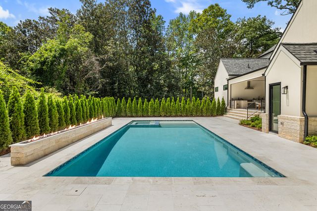 388 Londonberry Road NW, Sandy Springs, GA 30327