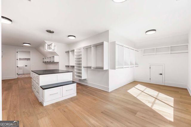 388 Londonberry Road NW, Sandy Springs, GA 30327
