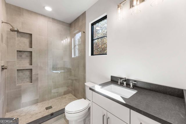388 Londonberry Road NW, Sandy Springs, GA 30327