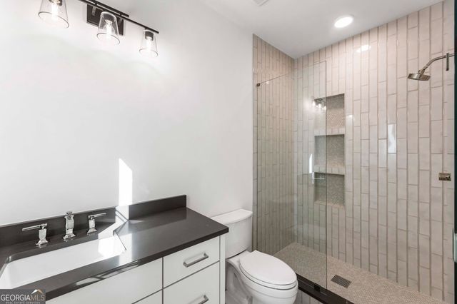 388 Londonberry Road NW, Sandy Springs, GA 30327