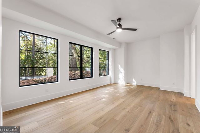 388 Londonberry Road NW, Sandy Springs, GA 30327